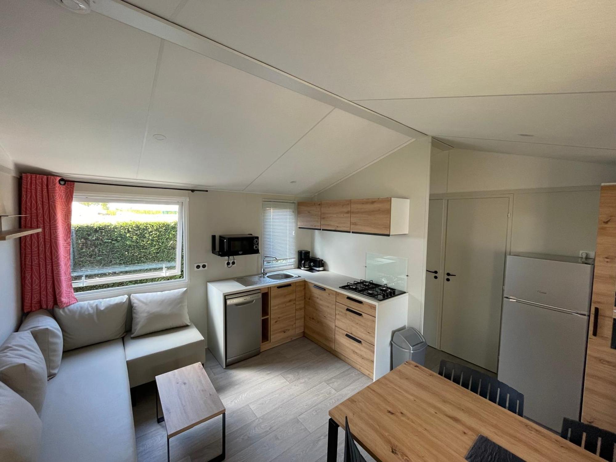 Camping Les Brillas Les Moutiers Exterior foto