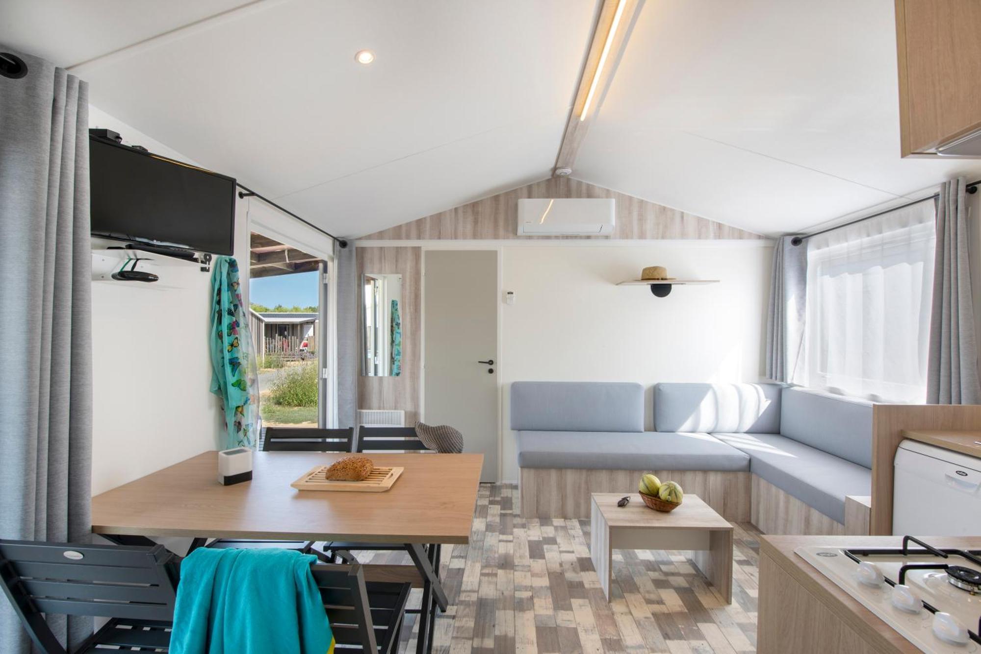 Camping Les Brillas Les Moutiers Exterior foto