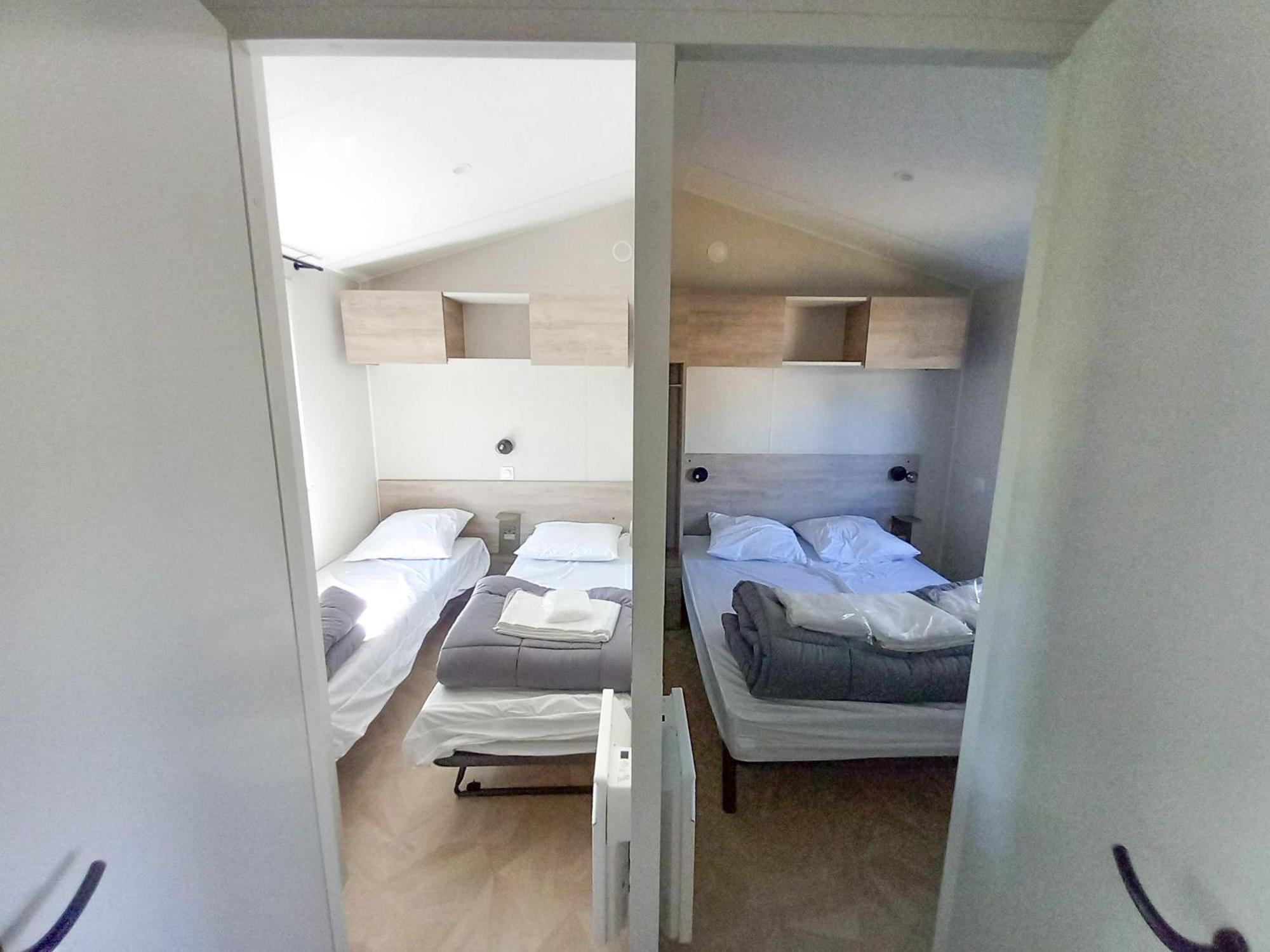 Camping Les Brillas Les Moutiers Exterior foto